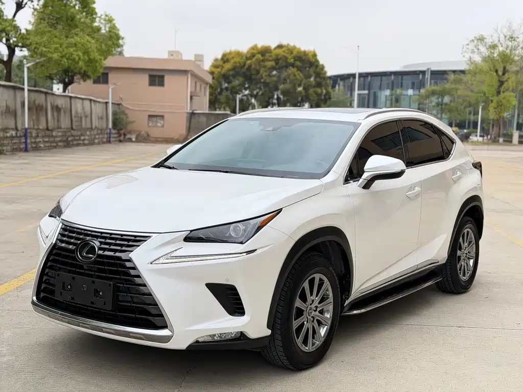 Купить Lexus NX