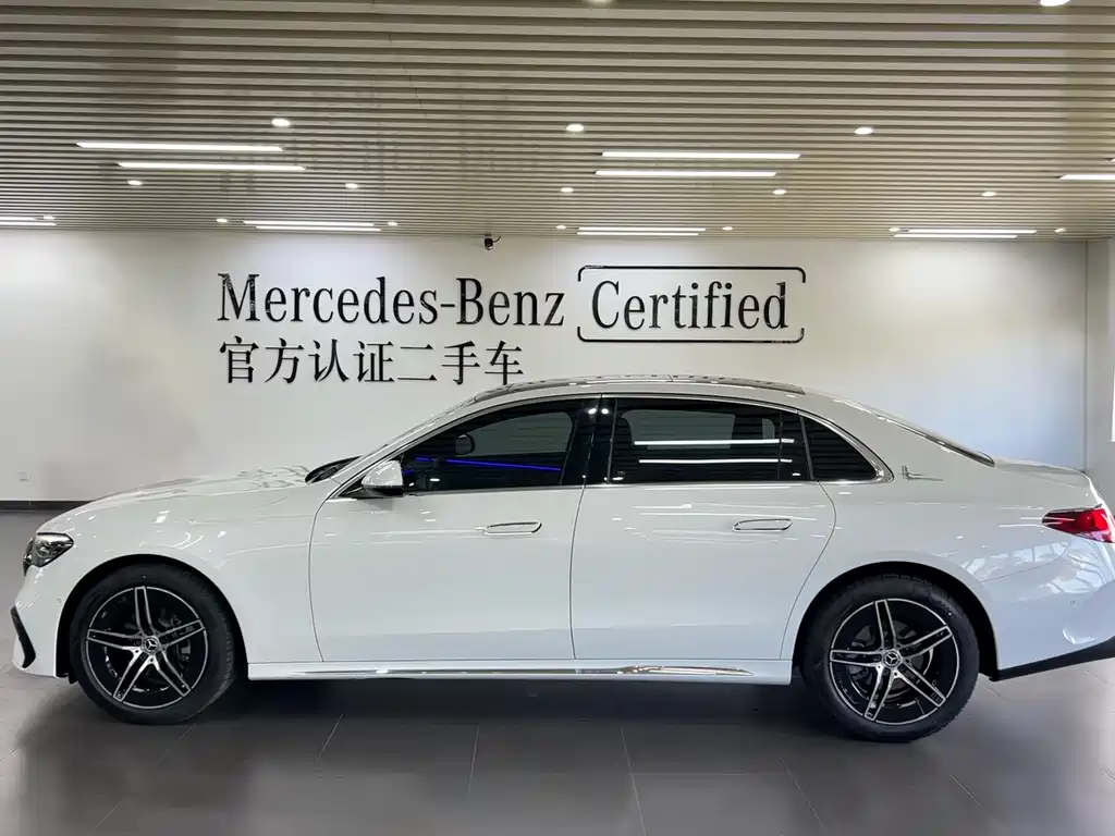 Mercedes-Benz E-Class — миниатюра 3