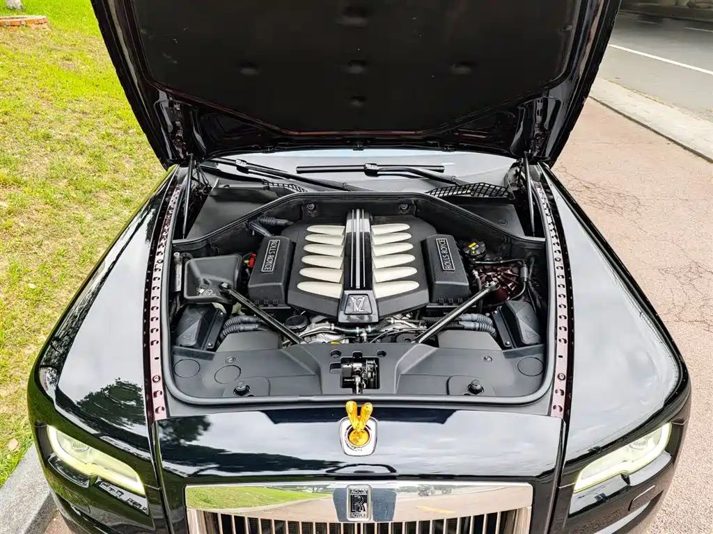 ROLLS-ROYCE GUST