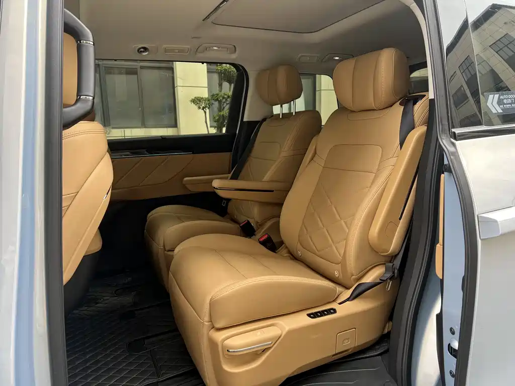 GAC TRUMPCHI E8 NEW ENERGY