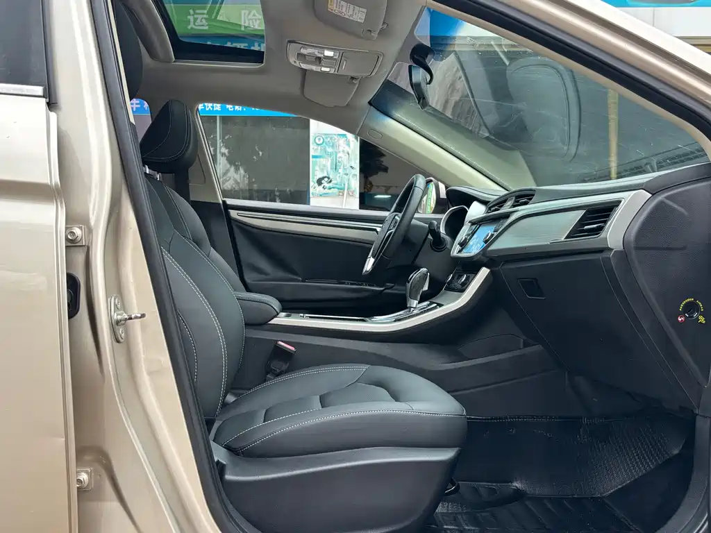 GEELY AUTOMOBILE EMGRAND GL