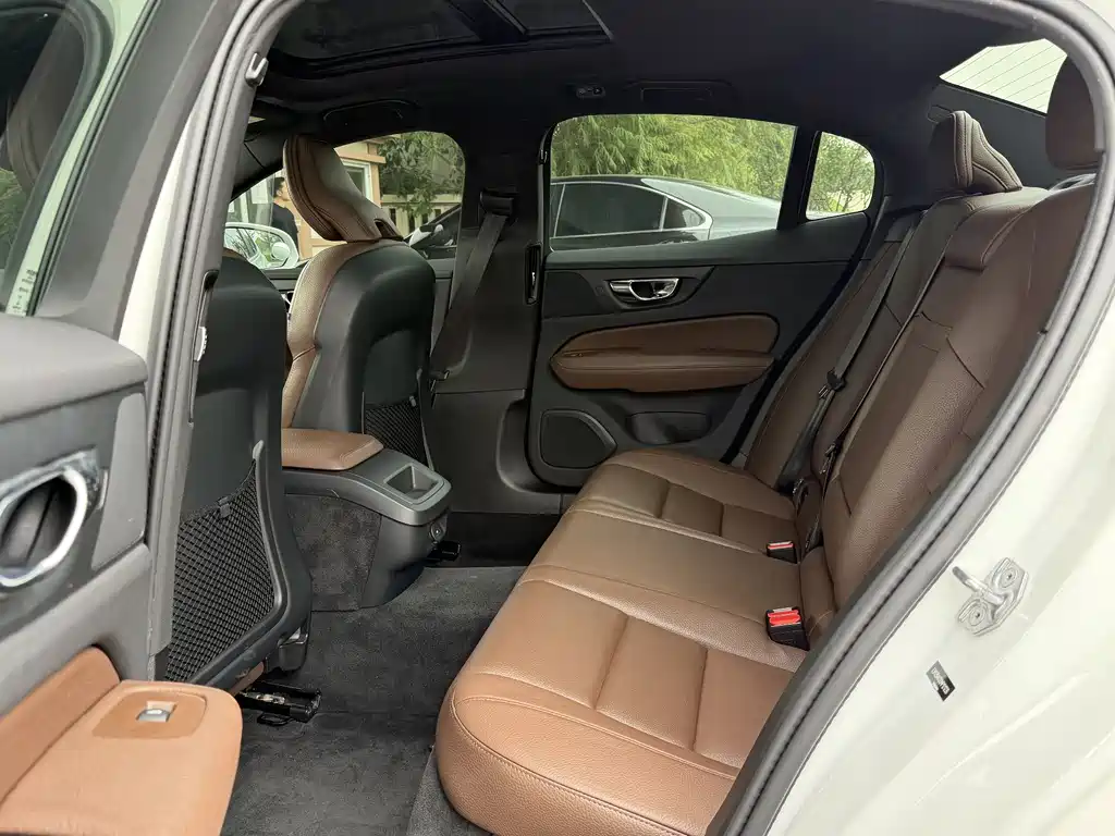 Volvo S60 2021 T4 Luxury