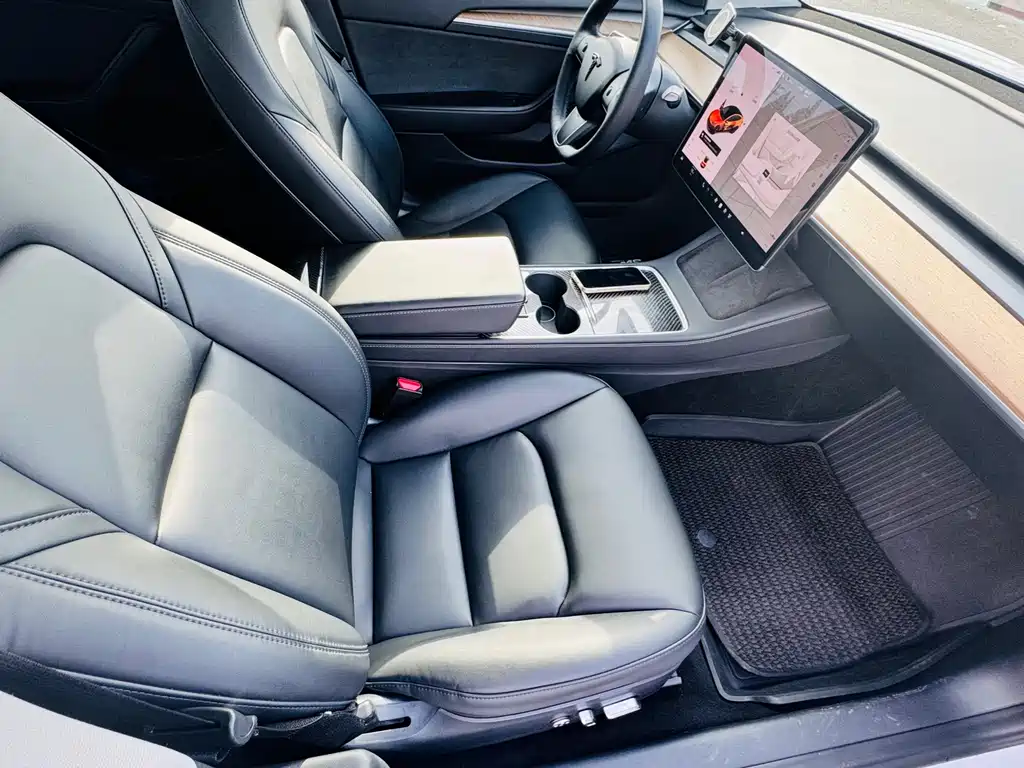 Tesla Model 3 — фотографии объявления, Фото 12