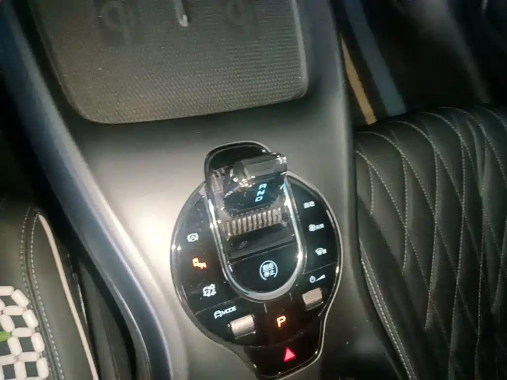 BYD Seal — миниатюра 14