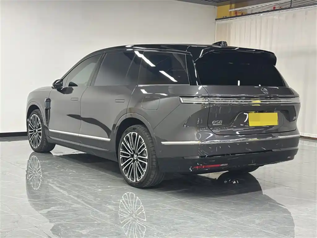 NIO ES8 2026 мест Executive