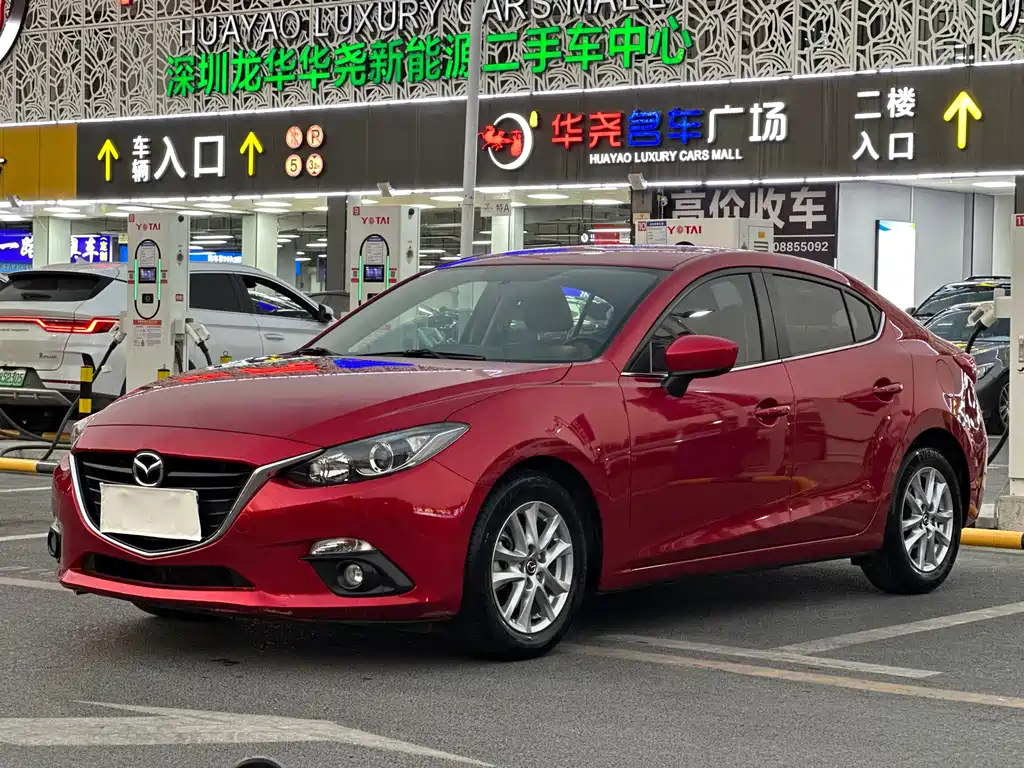 Mazda 3 Axela 2015