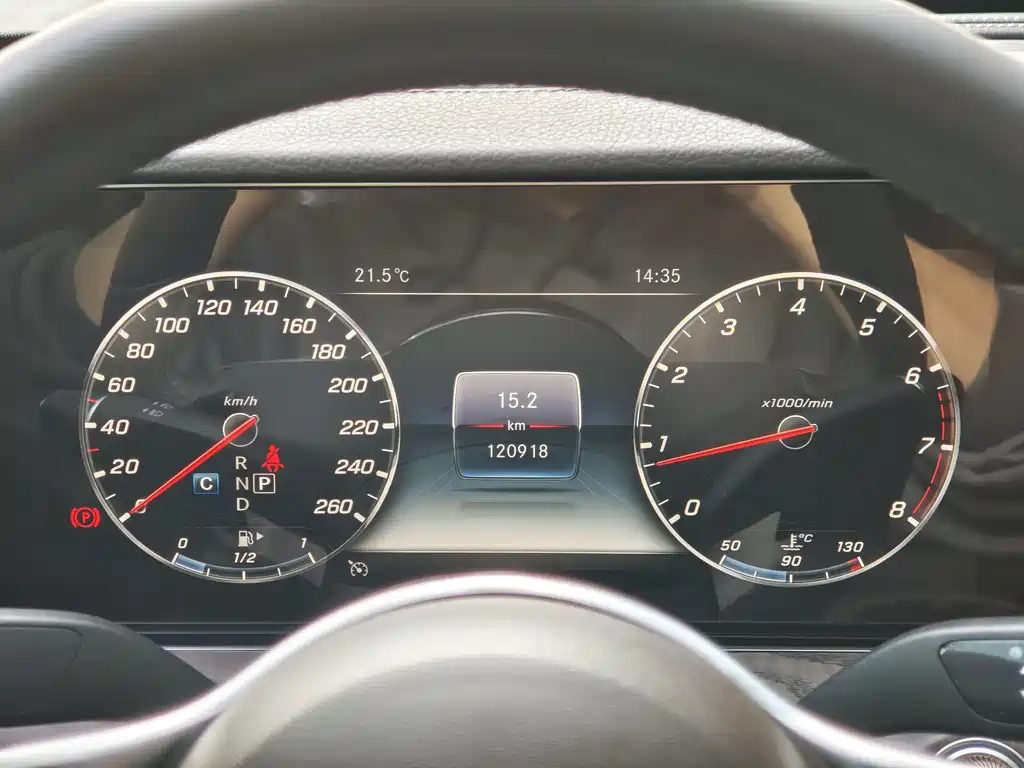 MERCEDES-BENZ E CLASS