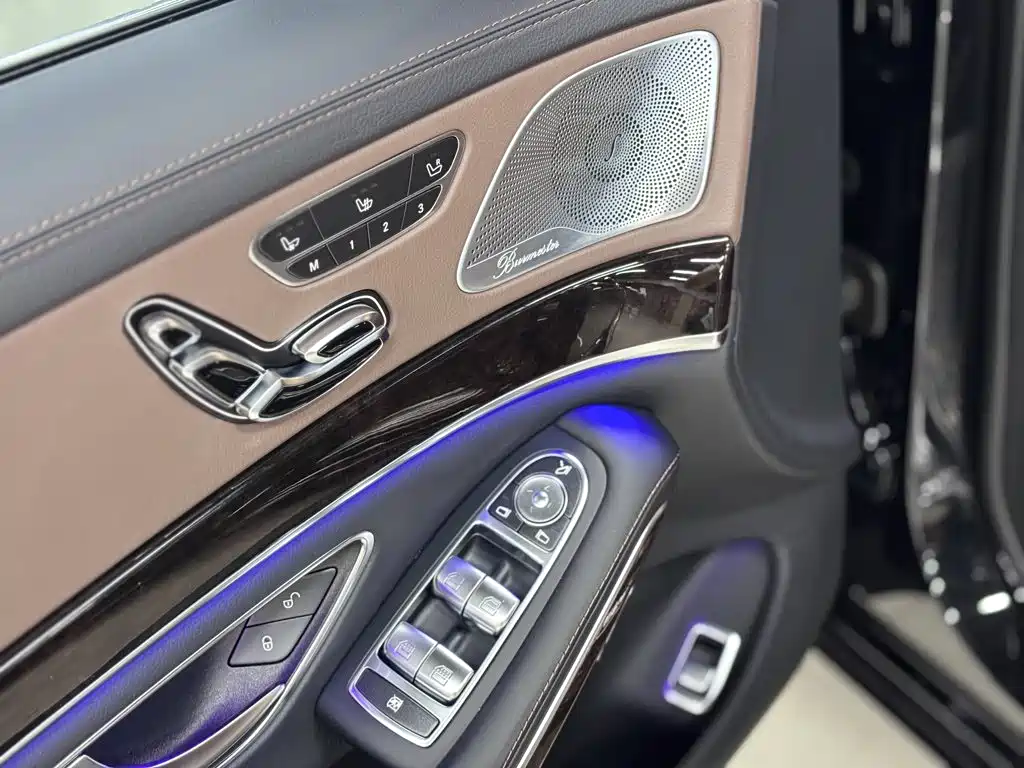 Mercedes-Benz S-Class — миниатюра 23
