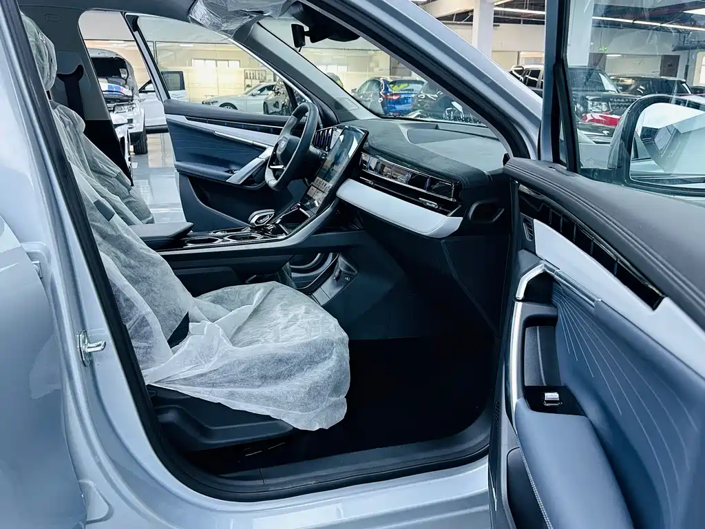 GEELY AUTOMOBILE BOYUE L