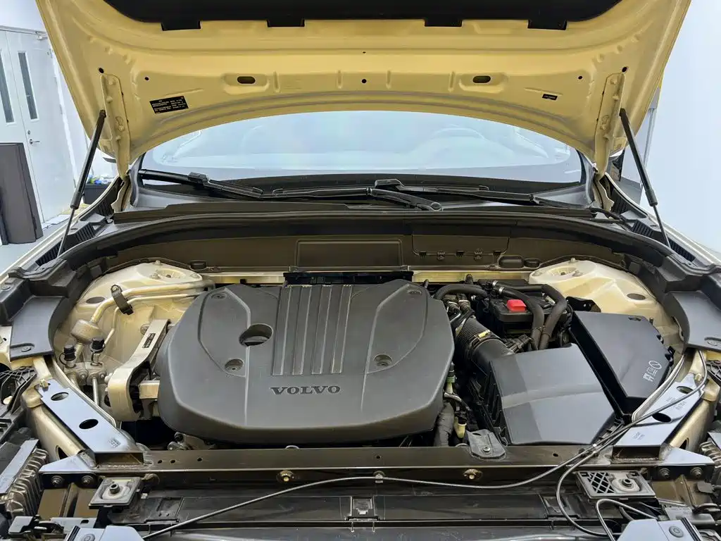 Volvo XC60 — миниатюра 12