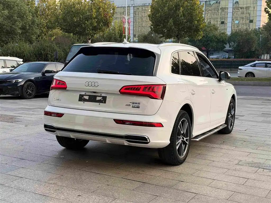 Audi Q5L — миниатюра 7