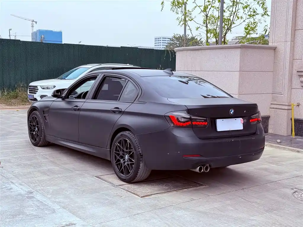 BMW 3 SERIES