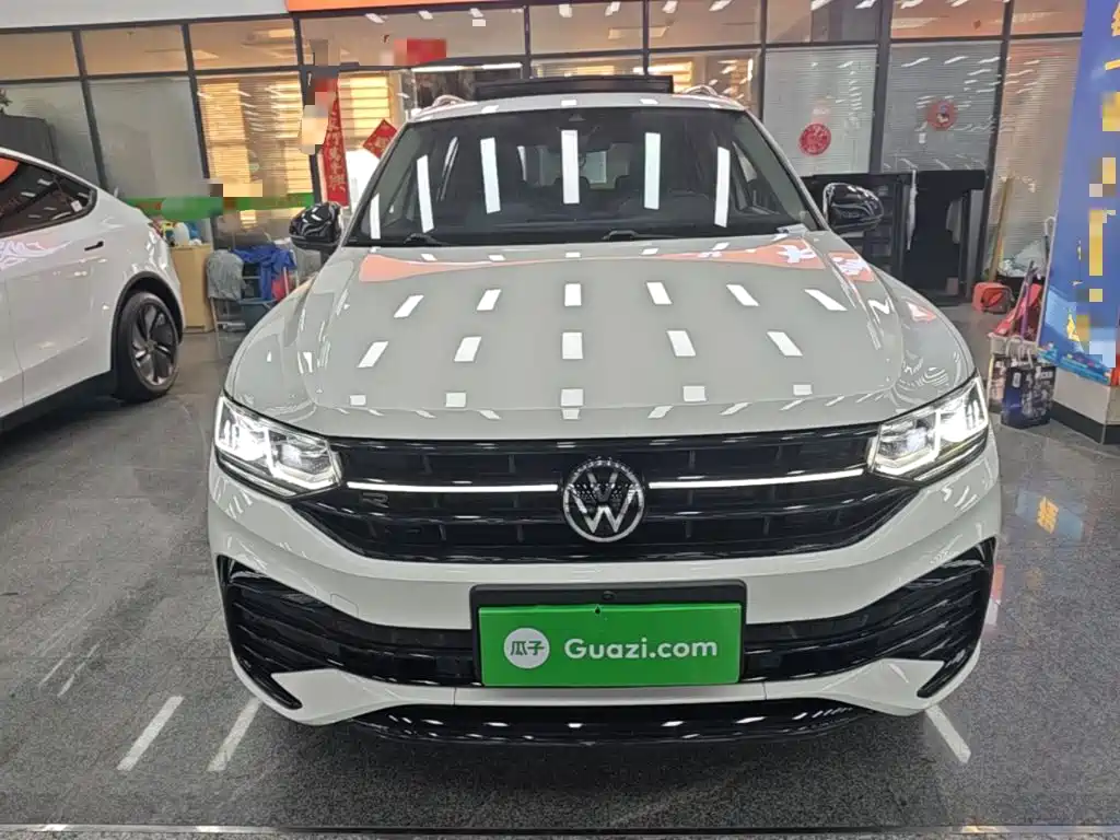 Volkswagen Tiguan L — миниатюра 3