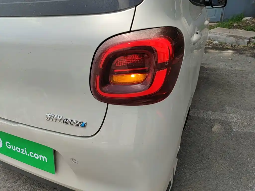 Wuling Mini EV MINIEV 2025