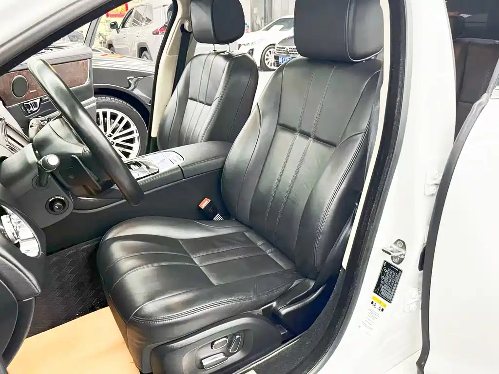 Jaguar XJ — миниатюра 11