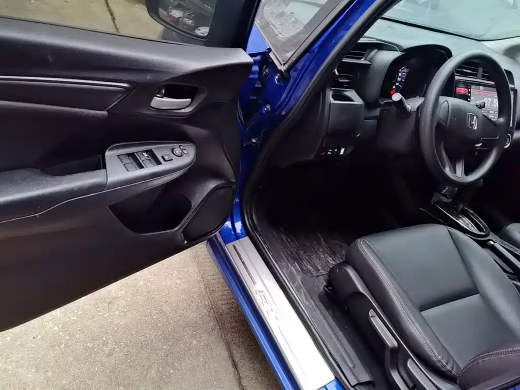 Honda Fit — миниатюра 16