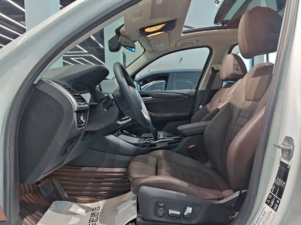 BMW X3 — миниатюра 8