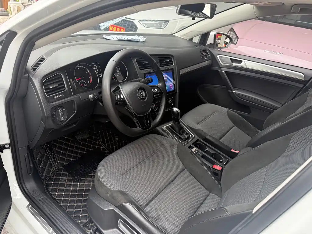 Volkswagen Golf — миниатюра 4