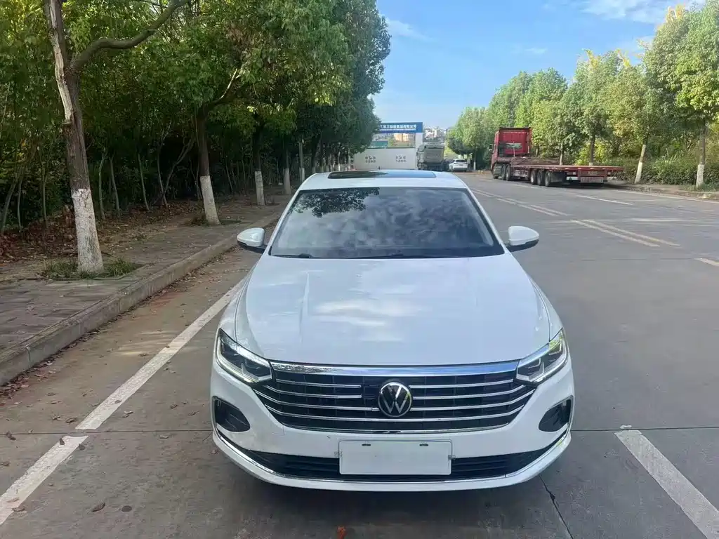 Volkswagen Lavida — миниатюра 2