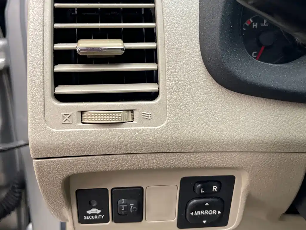 Toyota Corolla — миниатюра 11