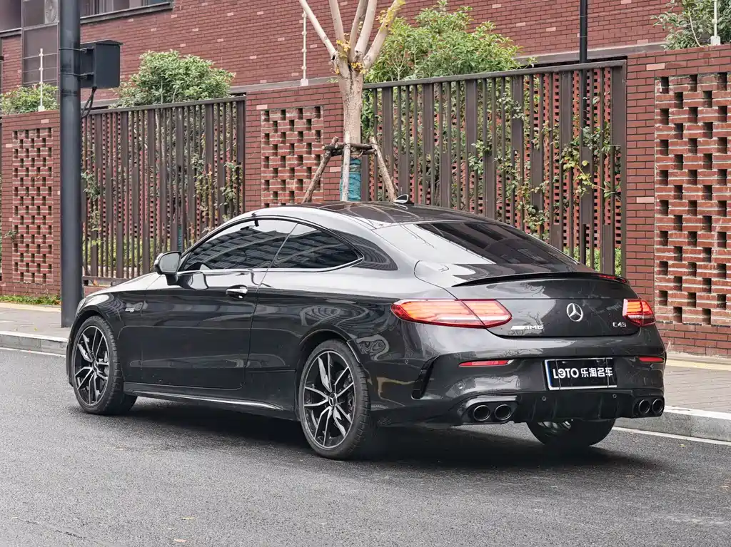MERCEDES-BENZ C CLASS AMG