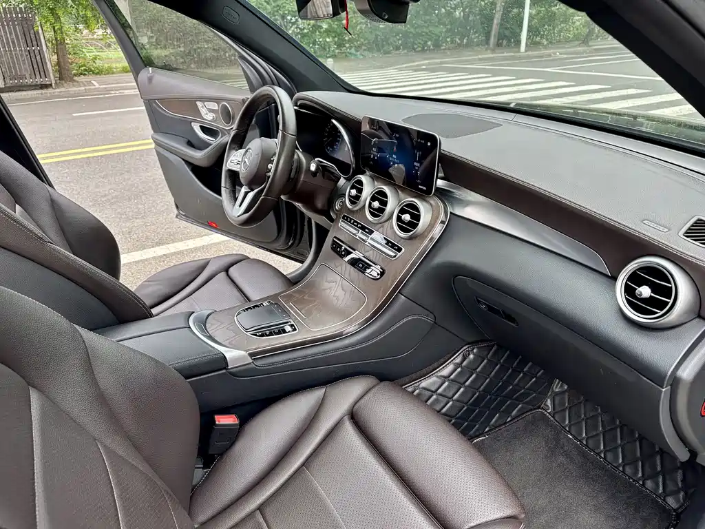 Mercedes-Benz GLC — миниатюра 9