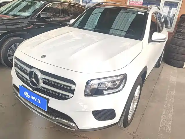 MERCEDES BENZ GLB