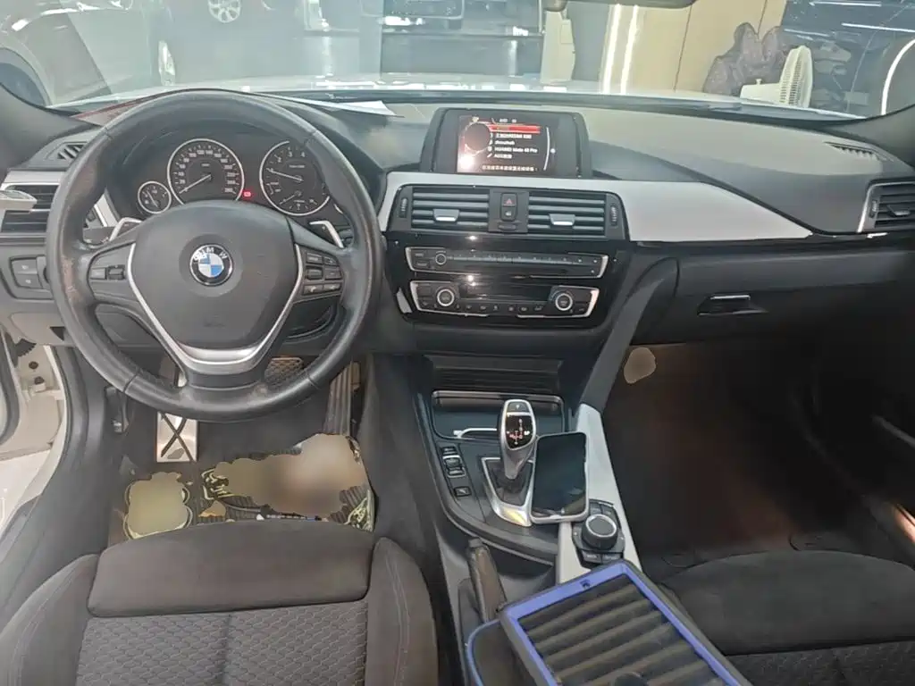 BMW 3 Series — миниатюра 10