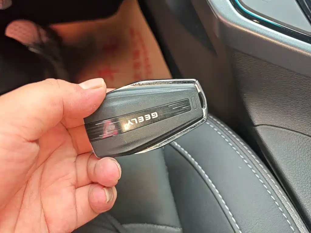 Geely Emgrand — миниатюра 9