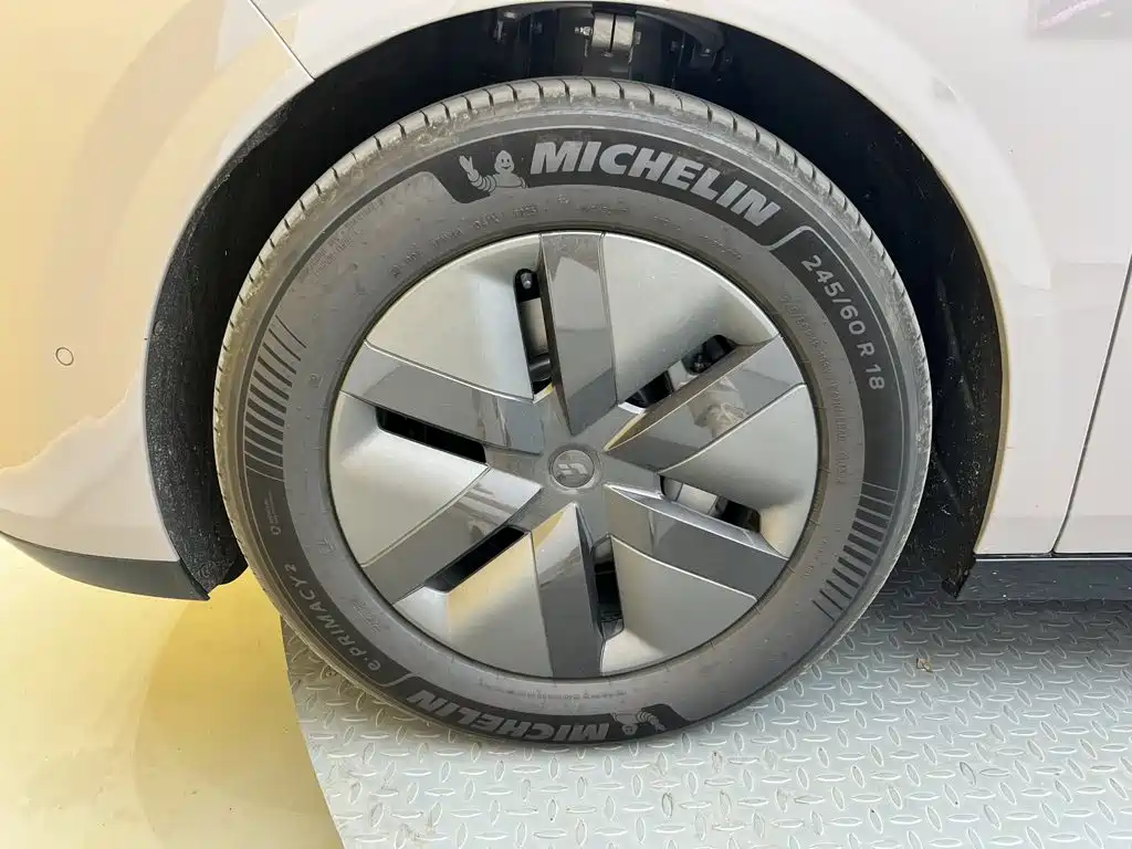 Li Auto Li MEGA — миниатюра 9