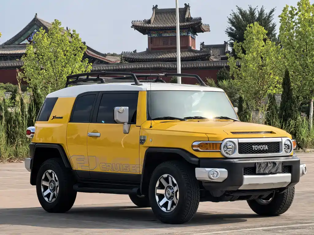 Toyota FJ Cruiser — миниатюра 8