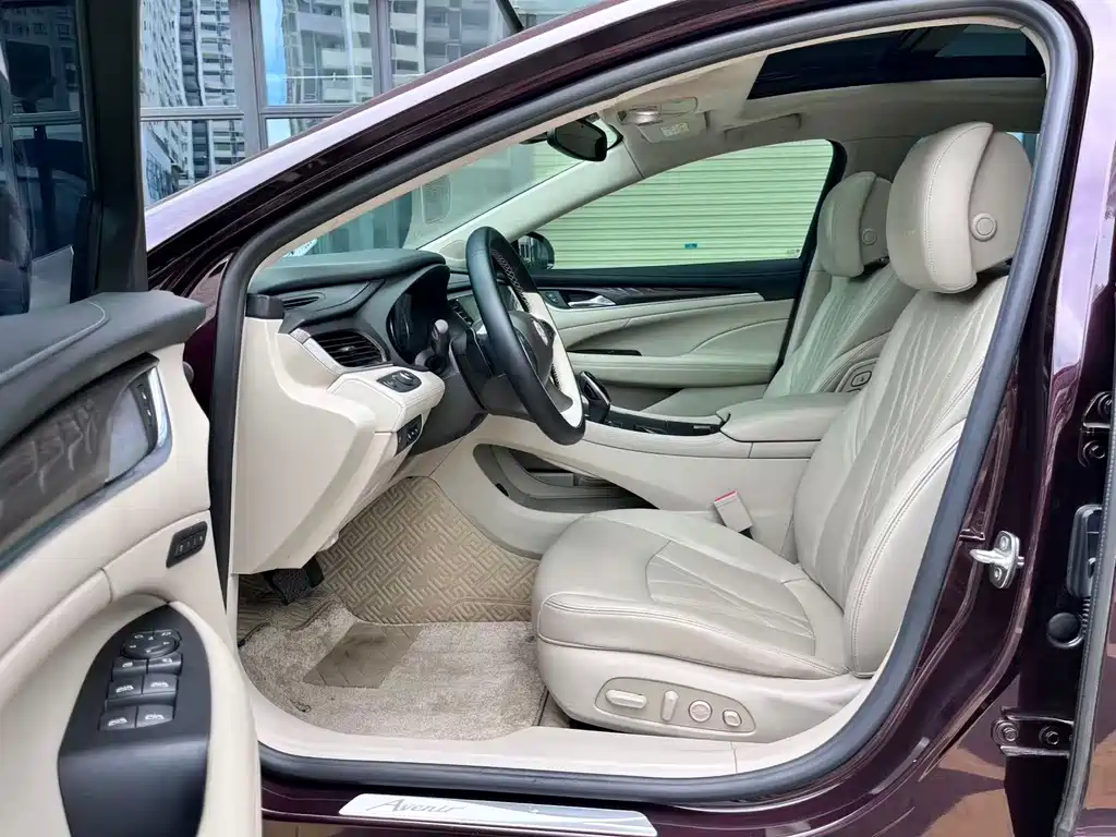 Buick LaCrosse — миниатюра 7