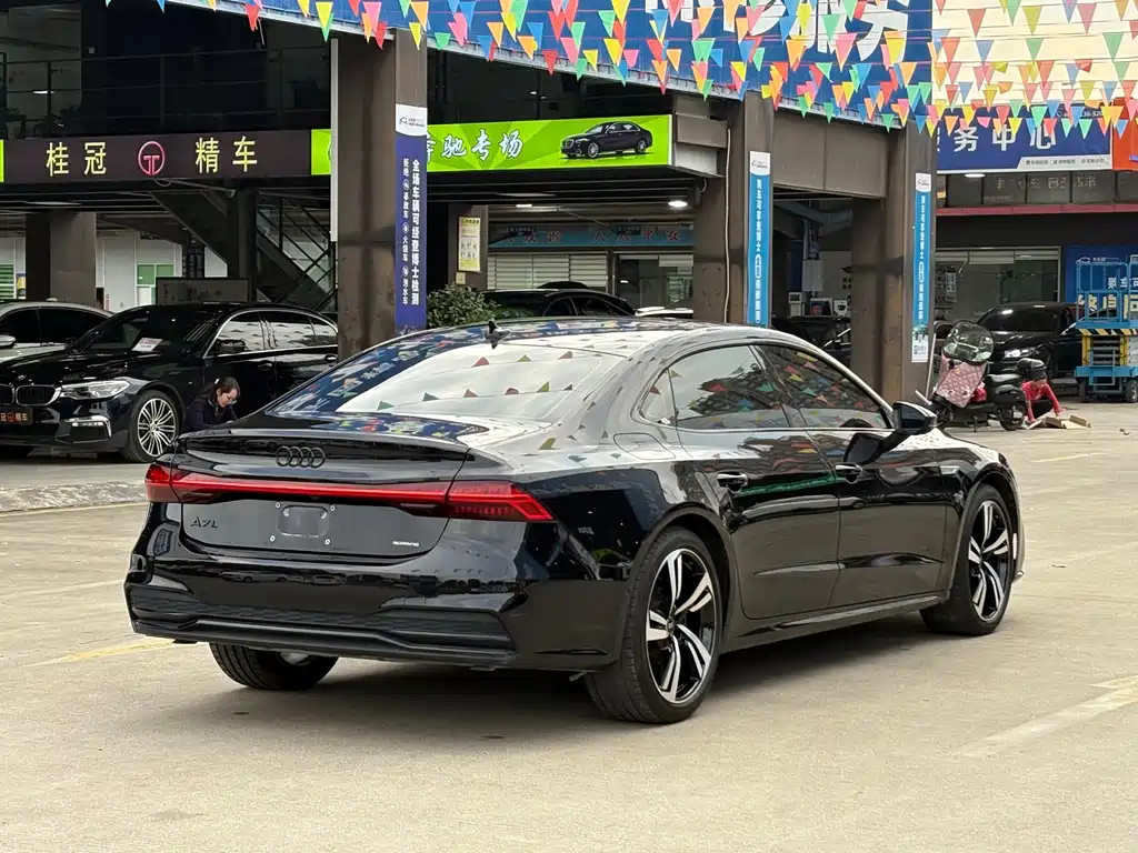 AUDI A7L