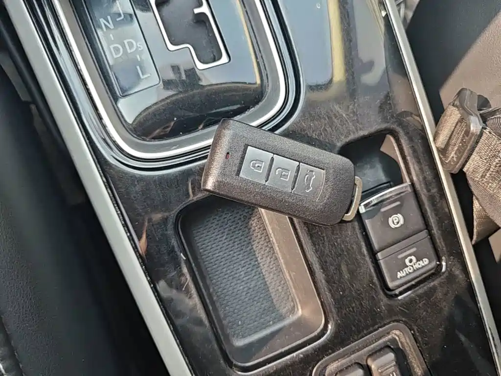 Mitsubishi Outlander — миниатюра 9