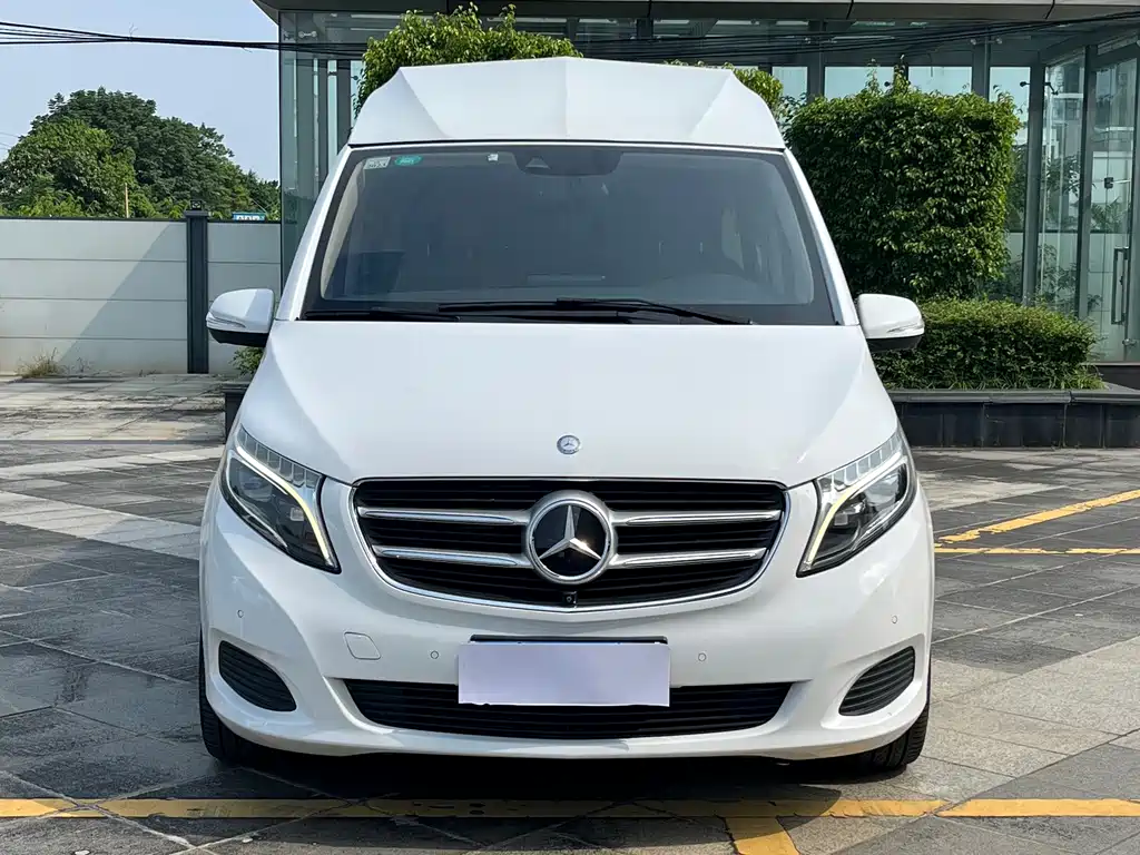 Mercedes-Benz V-Class — миниатюра 2