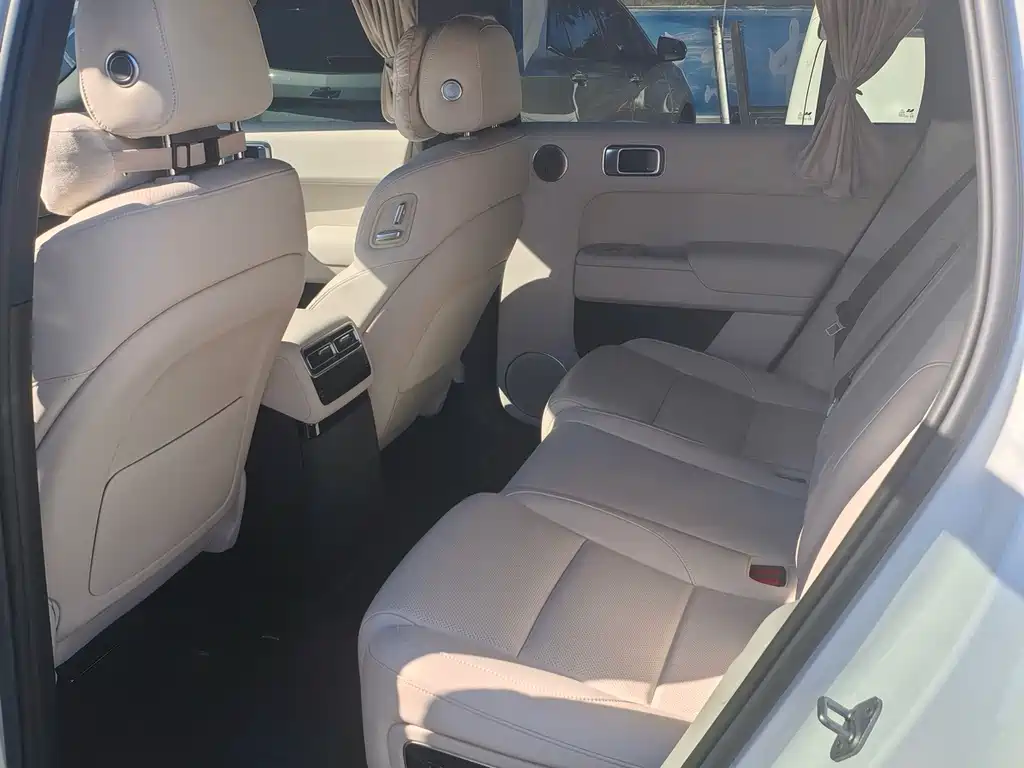 Li Auto Li L7 — миниатюра 5