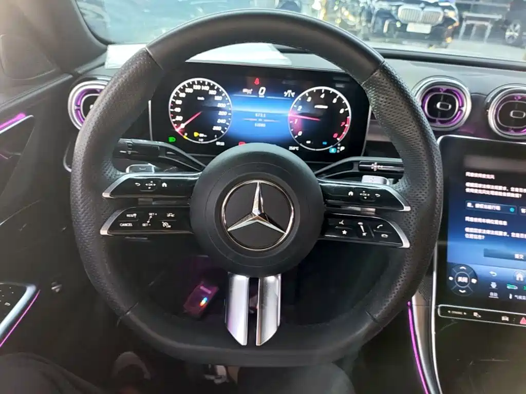 Mercedes-Benz C-Class — миниатюра 11