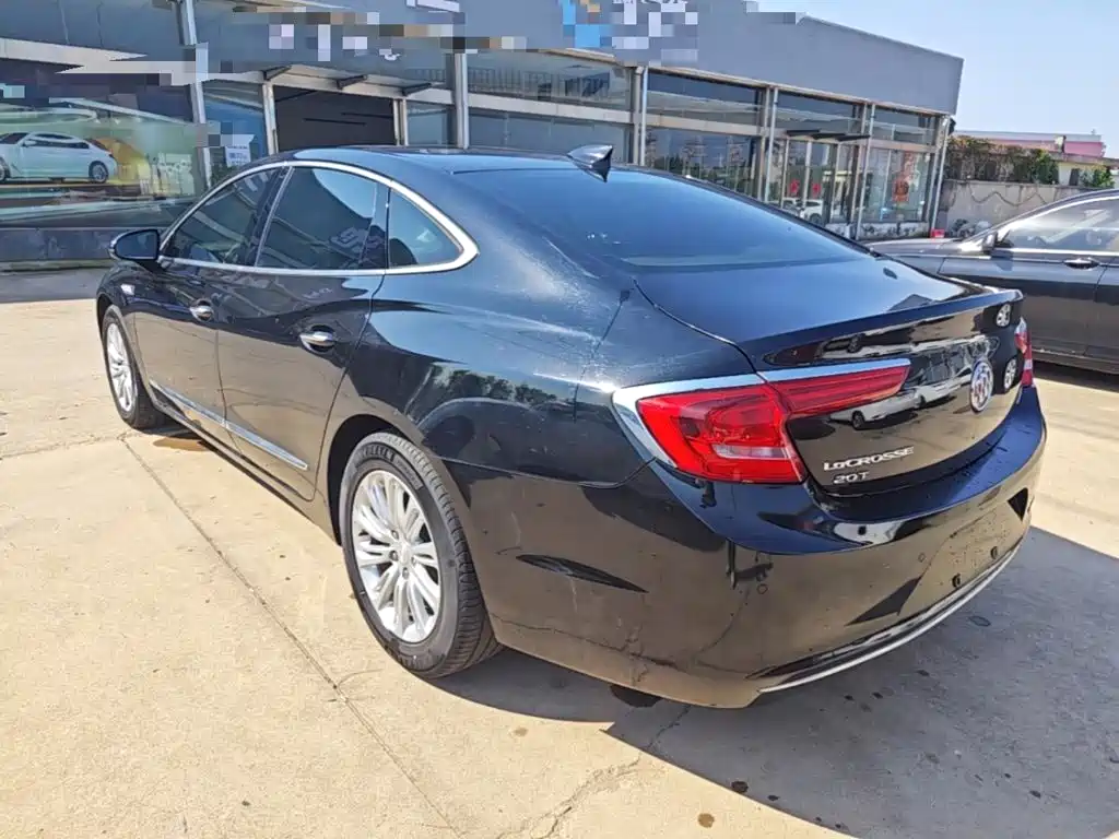 Buick LaCrosse — миниатюра 5
