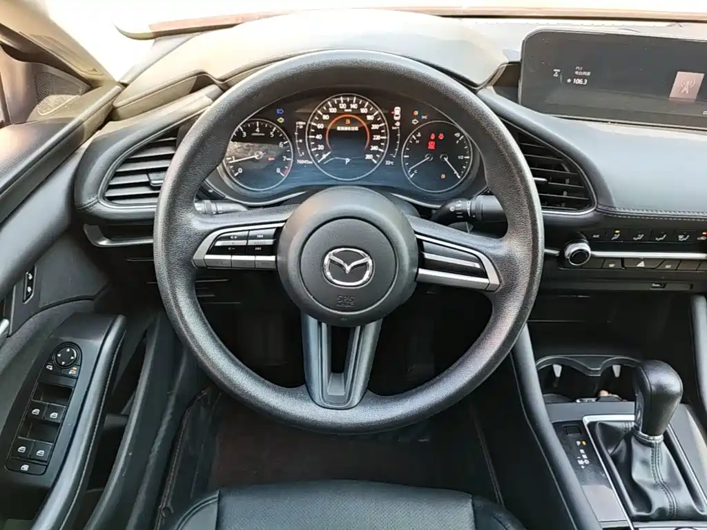 Mazda 3 Axela — миниатюра 11