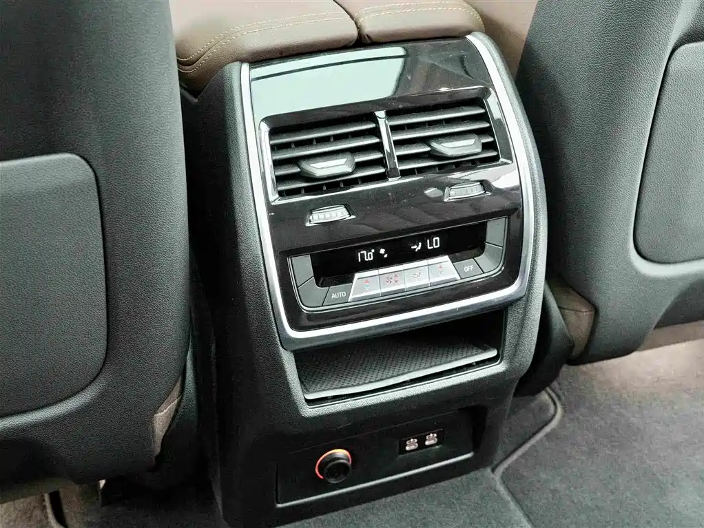 BMW X7 — миниатюра 16