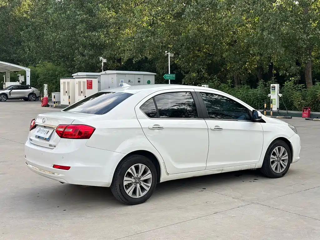 Great Wall Great Wall C30 — миниатюра 8
