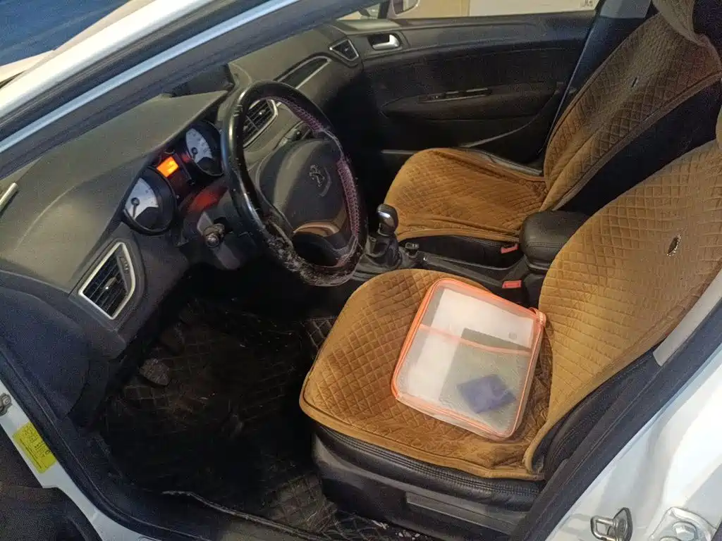 Peugeot 308 — миниатюра 17