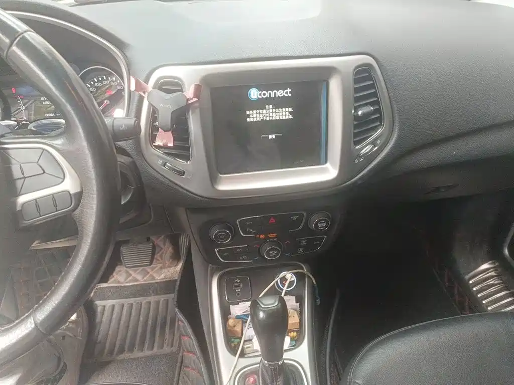 Jeep Compass — миниатюра 14