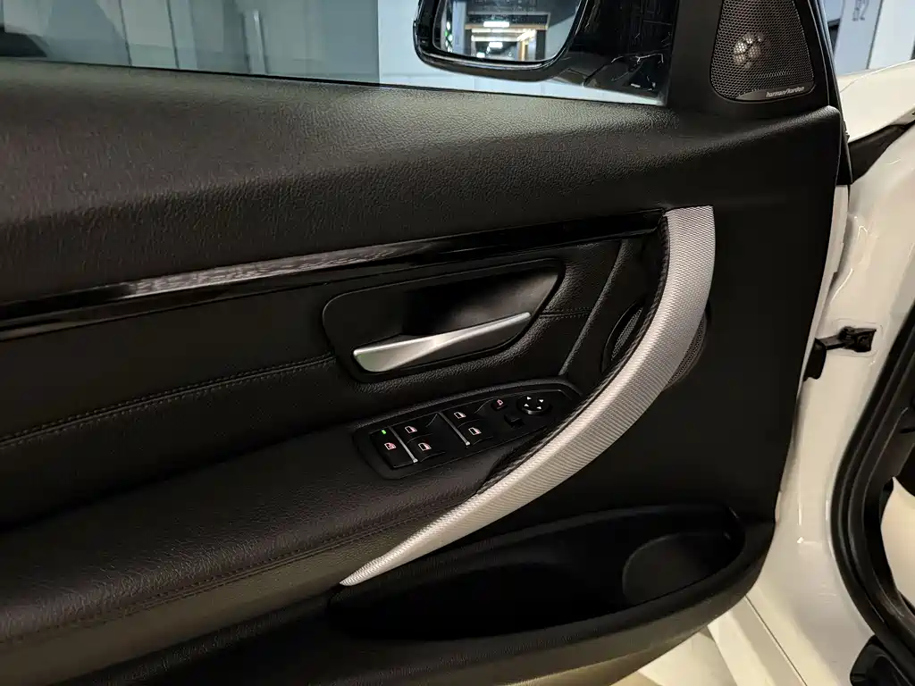 BMW 3 Series 3 2017 330i M Sport