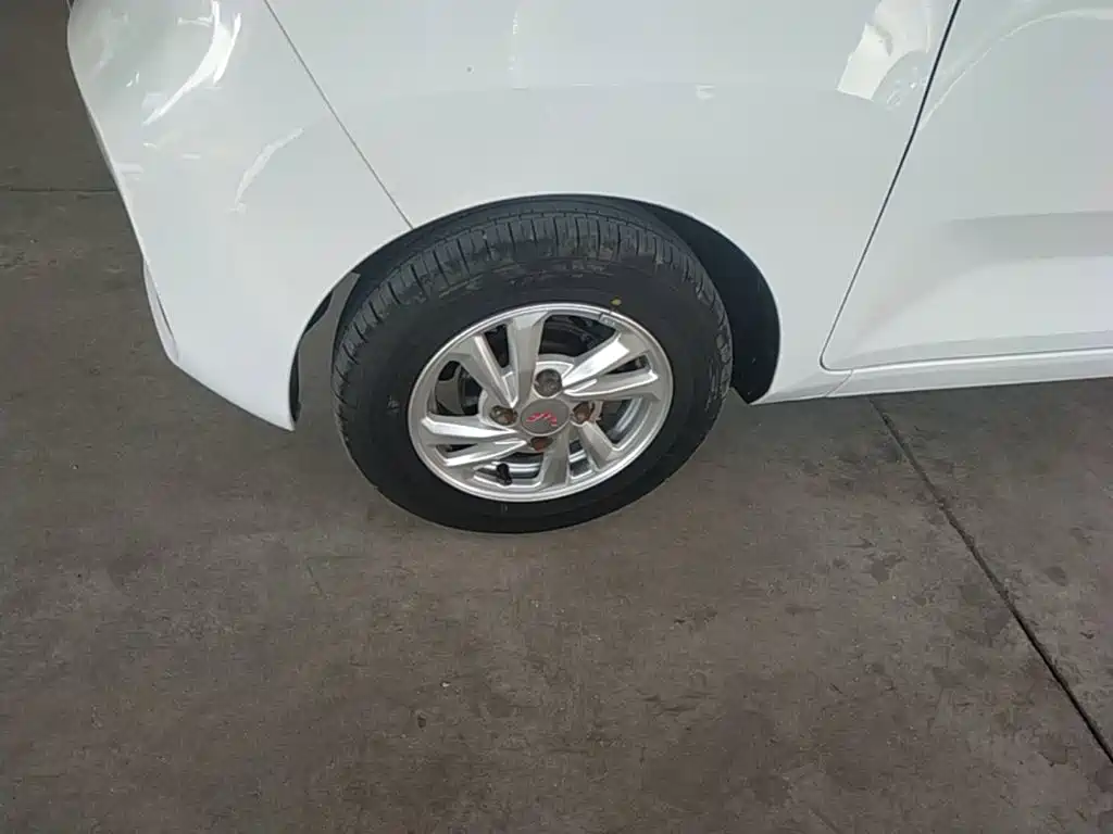Wuling MINIEV — миниатюра 23