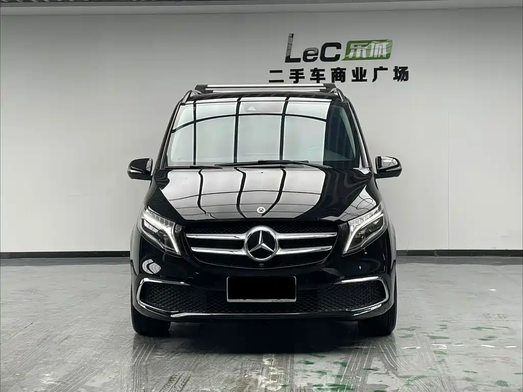 Mercedes-Benz V-Class — миниатюра 2