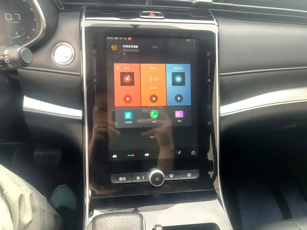 Roewe RX5 MAX — миниатюра 13