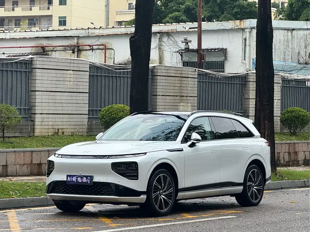 Xpeng G9 2022 702 Max