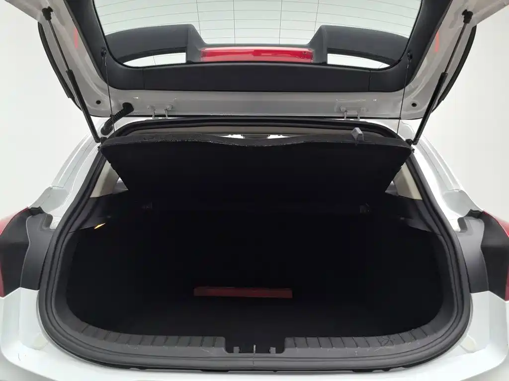 Geely Emgrand GS — миниатюра 16