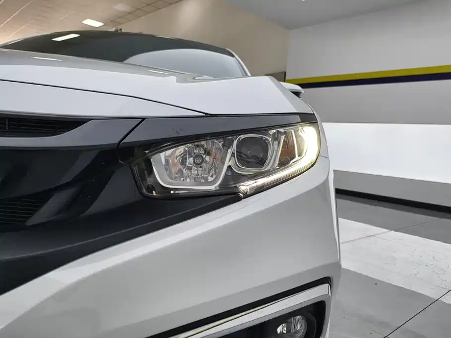 Honda Civic — миниатюра 5